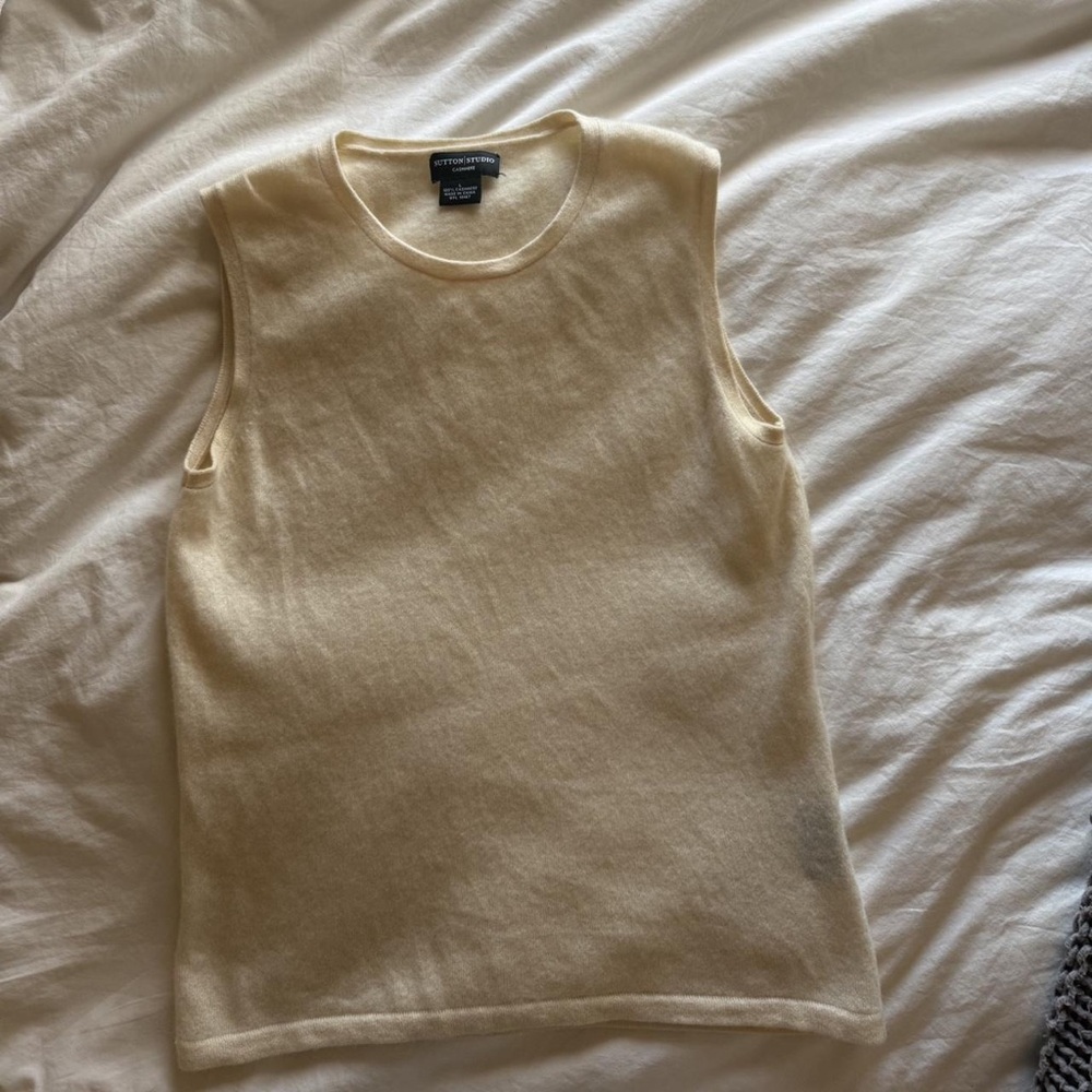 Women's Cream Sleeveless Sweater